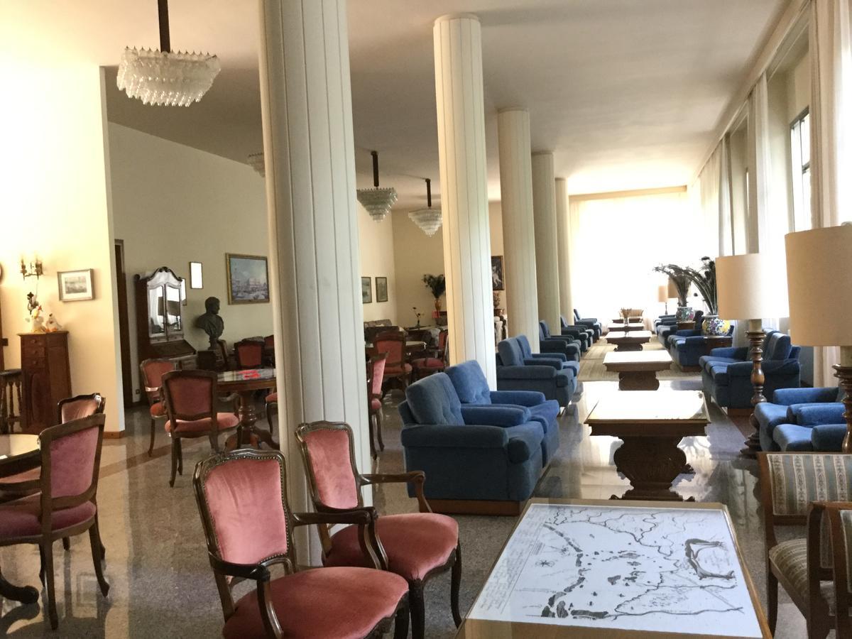 Hotel Terme Vulcania มอนเตกรอตโต แตร์เม ภายนอก รูปภาพ